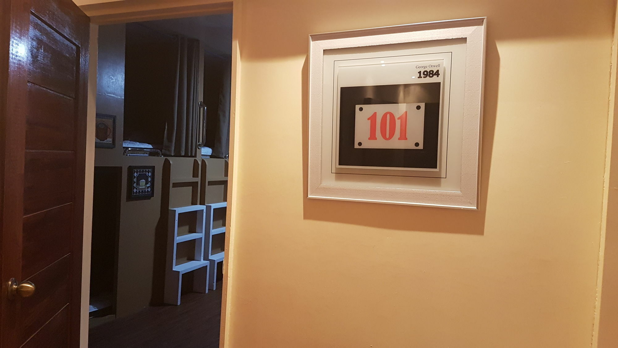Dee Guesthouse White Sands Мактан Екстериор снимка